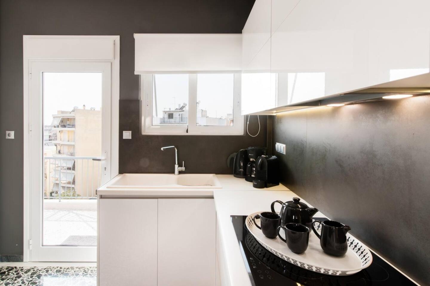 Ma Maison Nο 1, Penthouse, Acropolis And Lycabettus View, Ultra High Speed Internet 300 Mbps, 15' To Acropolis By Metro, 1' From Metro Station Athén Kültér fotó