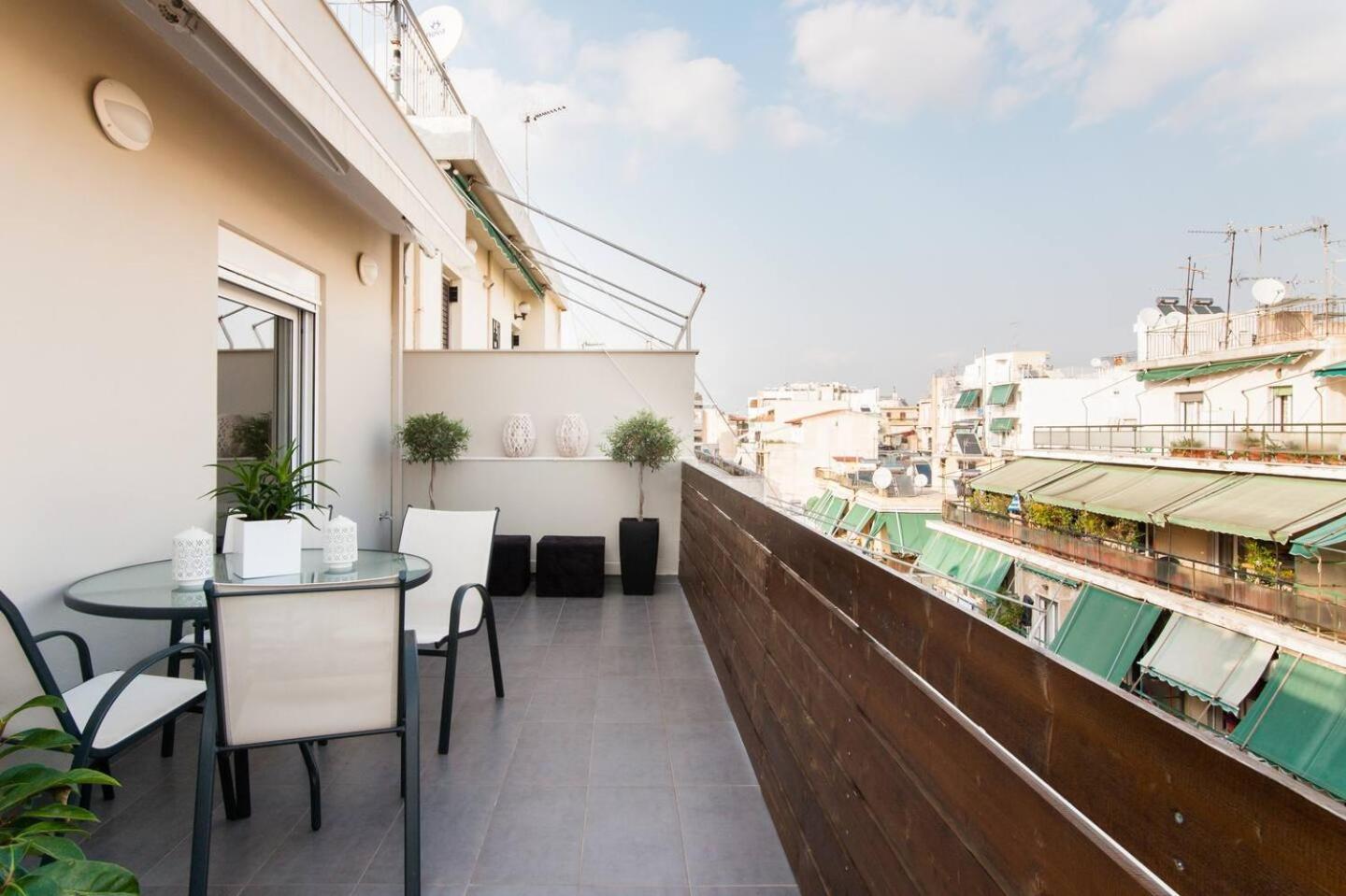 Ma Maison Nο 1, Penthouse, Acropolis And Lycabettus View, Ultra High Speed Internet 300 Mbps, 15' To Acropolis By Metro, 1' From Metro Station Athén Kültér fotó