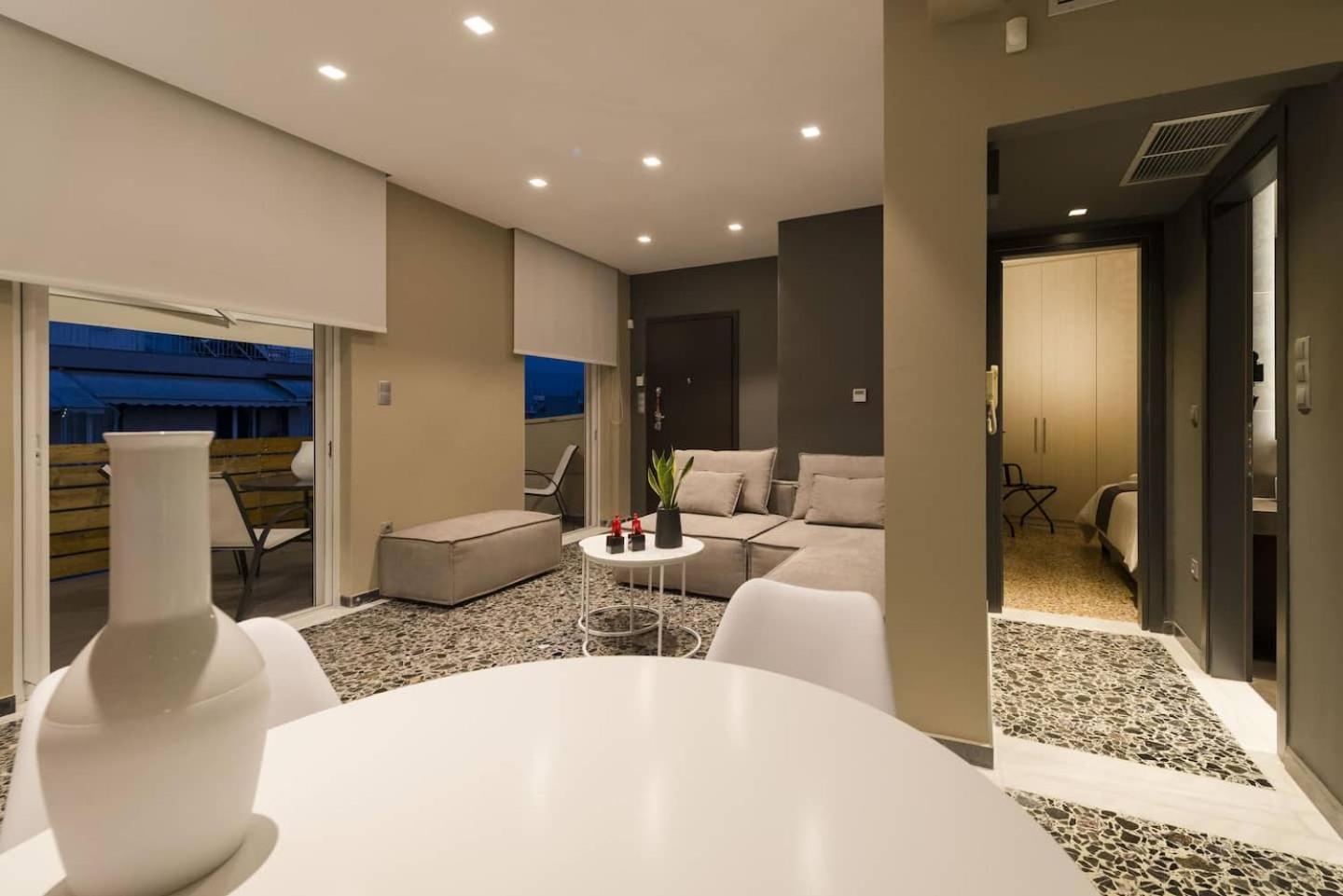 Ma Maison Nο 1, Penthouse, Acropolis And Lycabettus View, Ultra High Speed Internet 300 Mbps, 15' To Acropolis By Metro, 1' From Metro Station Athén Kültér fotó